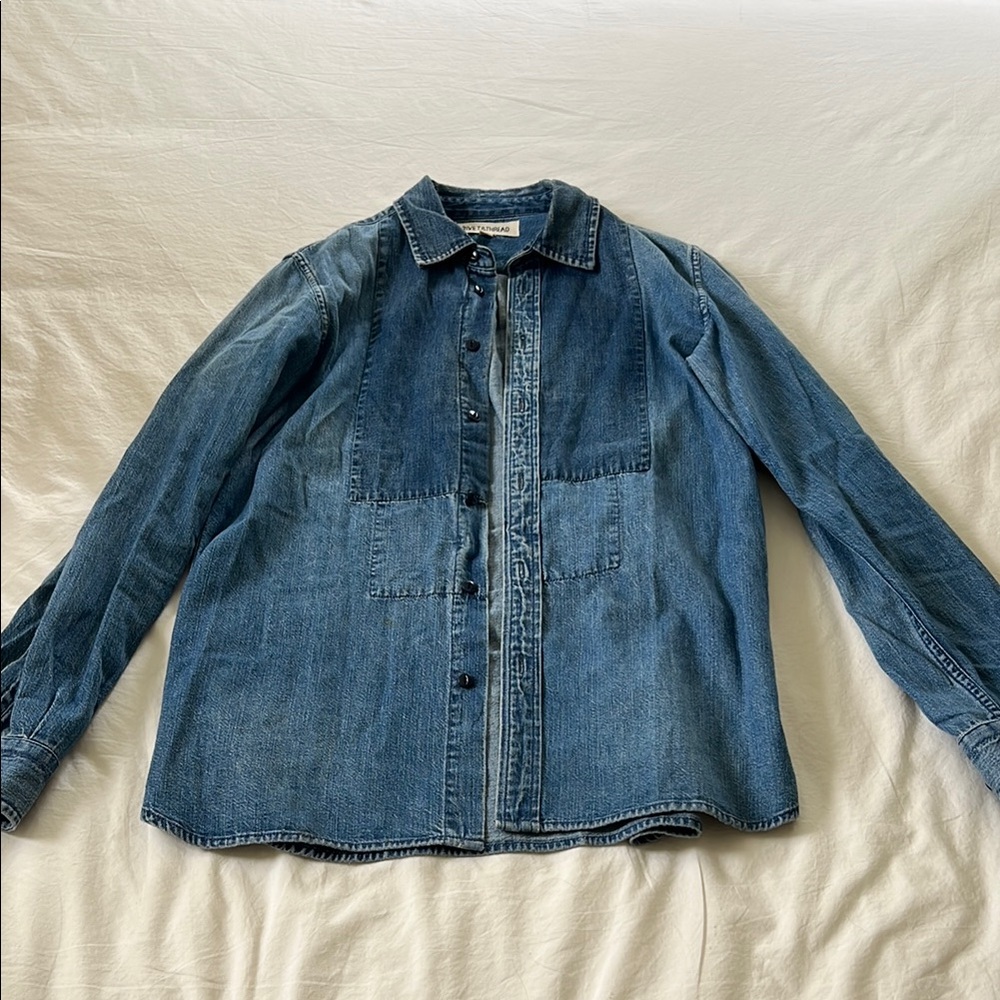 Madewell - LIMITED EDITION: Rivet & Thread Chambray Shirt